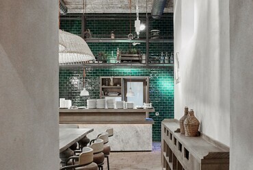 Bara Design Studio: 1568 Bistro, Kolozsvár. Fotó: Batár Zsolt