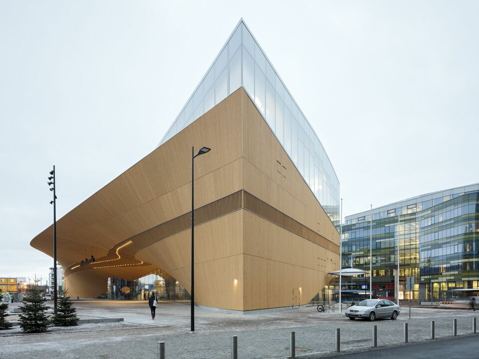Oodi, Helsinki új könyvtára. Építész: ALA Architects. Fotó: Tuomas Uusheimo