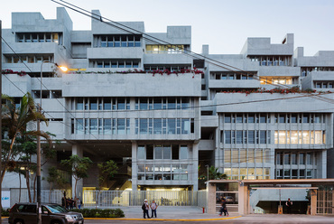 Grafton Architects: Egyetemi campus, Lima, Peru, 2015. Fotó: Iwan Baan, a Pritzker Architecture Prize jóvoltából