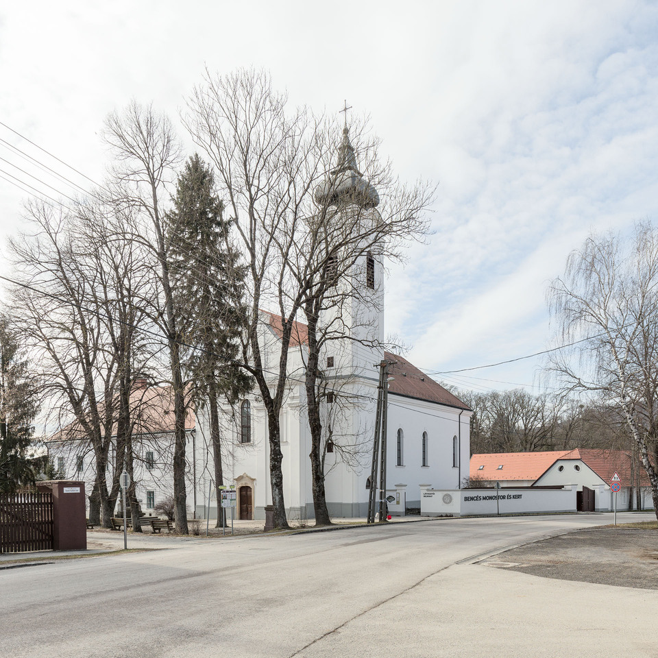 Bakonybél, bencés monostor. Fotó: Danyi Balázs