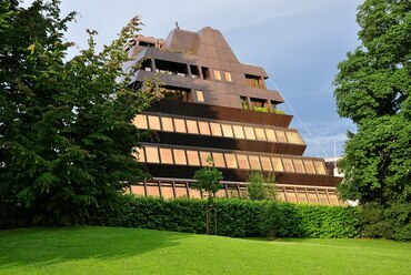 Justus Dahinden: Ferrohaus, Zürich, 1970. Fotó: Roland zh, Wikimedia Commons