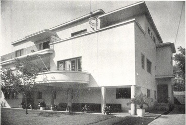 Budapest, Érmelléki út 6., 1933-ban, tervező: Hamburger István (Tér és Forma, 1933/12., 378. o.)