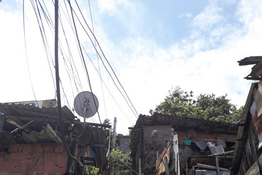 Favela Santa Marta, konyhók a negyed felsőbb szakszán. Paár Eszter Szilvia felvétele, 2019.
