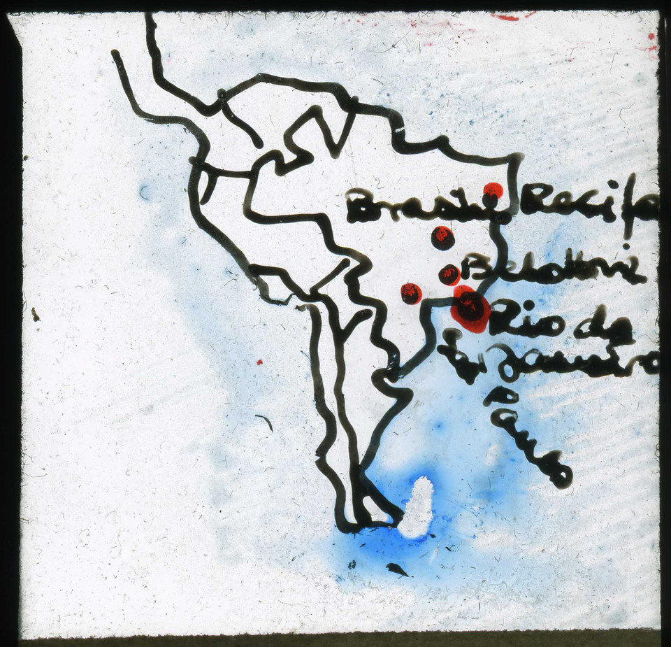 Csaba László térképe a diák közé illesztve, az előadás részeként mutatta az út során érintett városokat