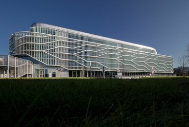 Kecskemét Campus oktatási épület, Bánáti+Hartvig Építész Iroda, LIMA Design, 2019., Fotó: Bujnovszky Tamás