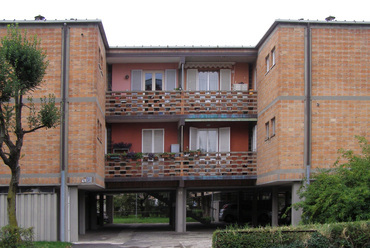 Bologna, Quartiere Barca, Giuseppe Vaccaro és munkatársai tervezte lakóházak, 1957-1962. Fotó: Lampert Rózsa