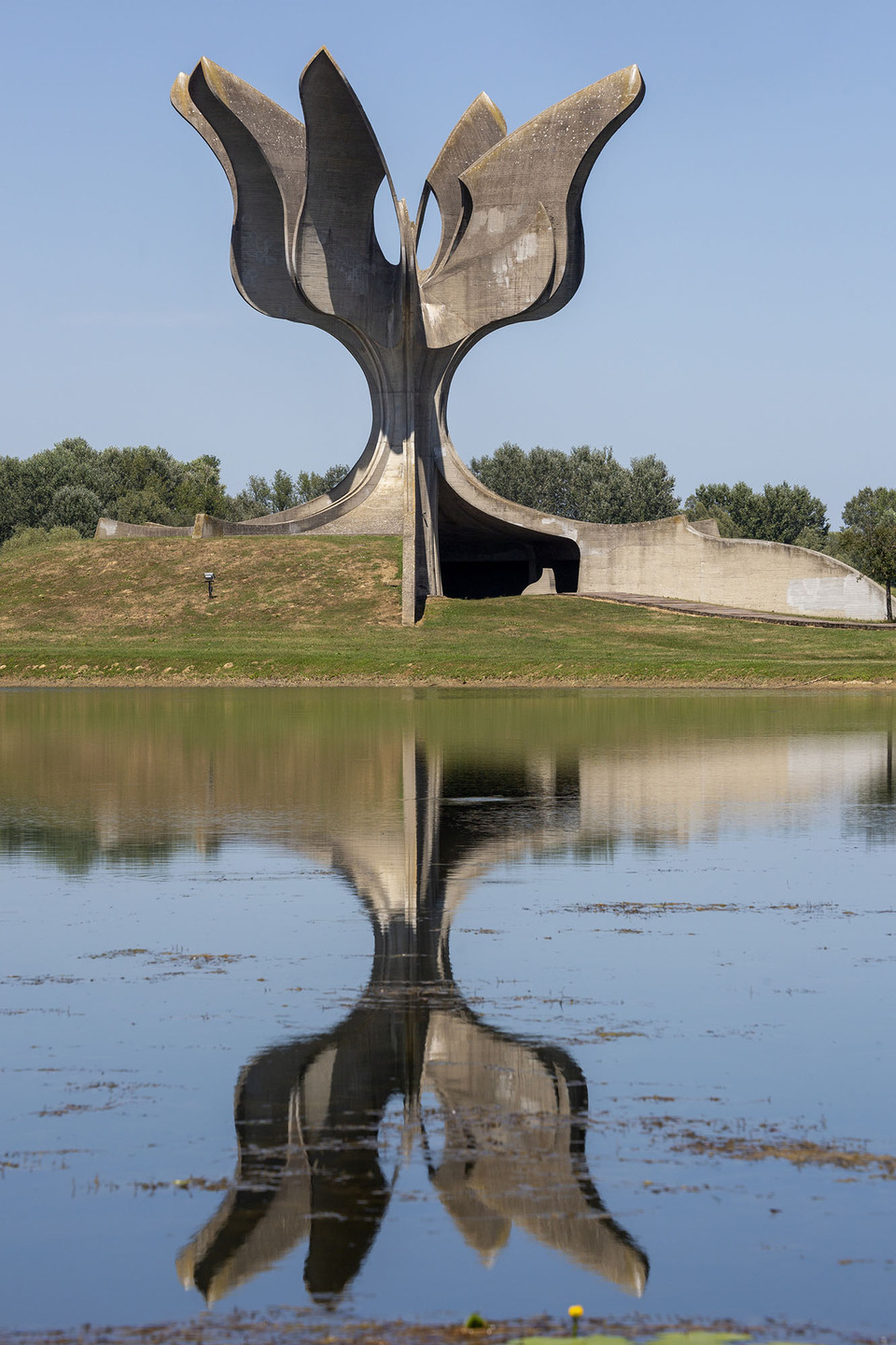 Bogdan Bogdanović: A jasenovac-i emlékműegyüttes, 1965, Jasenovac, Horvátország. Fotó © Roberto Conte