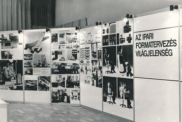 A Design Center debütáló kiállítása a Fővárosi Tanács kiállítótermében: Formatervezés az iparban, 1977. Forrás: a Design Center archívuma