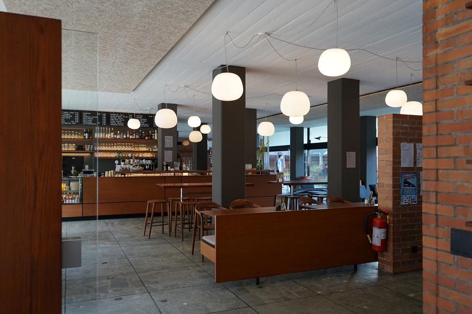 A Farelhaus helyreállítása, 2015–2017. Tervező: 0815 architekten, Biel – Fribourg. Fotó: Peter Sägesser