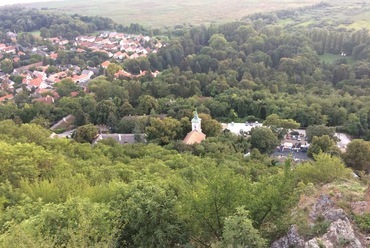 Szigliget: egy élő település a Balaton és a tanúhegyek ölelésében – fotó: Czakó Barnabás és Somogyi Krisztina 2020