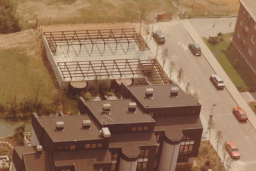 Büderichi társasház és iroda, Meerbusch, Németország, 1980, Szörényi–Parun