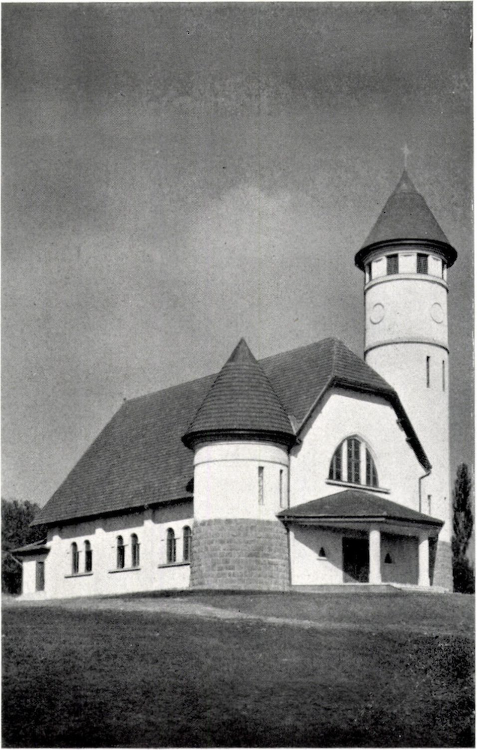 Lórántháza, Szent Család templom 1934-ben - tervező: Brenner (VI) János - 1934/12., 354. o.