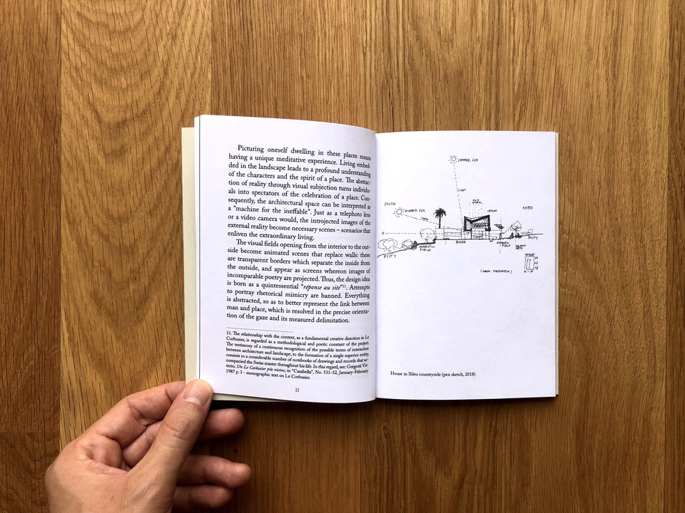 Fabrizio Foti: The Landscape within the House – A reflection on the relationship between landscape and architecture c. könyv, Fotó: Jakab Dániel