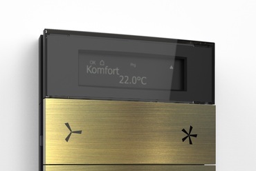 A turai Schossberger felújítása során az Elektro-Kamleithner Kft. végezte a megtervezett KNX épületautomatikai rendszer szállítását.