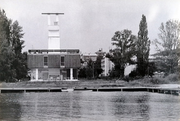 Országos Műszaki és Fejlesztési Bizottság balatonfüredi Jacht Klub sportszállása, 1972 - terv: Virág Csaba - fotó forrás: Virág Csaba hagyatéka, Magyar Építészeti Múzeum és Műemlékvédelmi Dokumentációs Központ