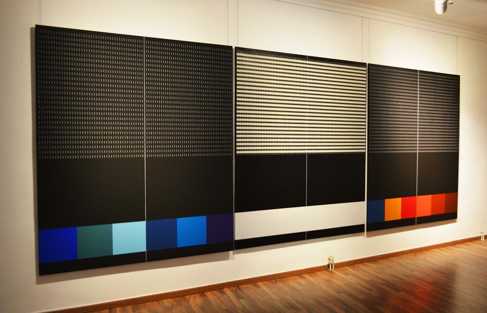 Az eltűntek emlékére – 200x180cm – Akril,vászon, 2006., Kép forrása: Kálmán Makláry Fine Arts, kalmanmaklary.com