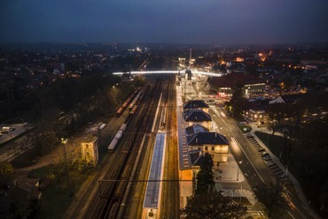 Kaposvári Közlekedési Központ. Építészeti és tájépítészeti generáltervezés: Unitef ’83 Zrt. Fotó: Szecsődi Balázs, MÁV