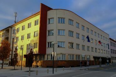 A Munkásház épülete (ma Községi Hivatal), Muraszombat, tervezte: Novák Ferenc (Fotó: Graj Borut)