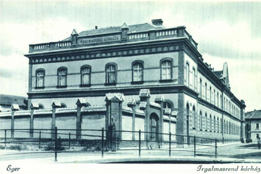 Eger, Irgalmasrendi Kórház, 1910 körül, tervező: Kauser Gyula (képeslap)