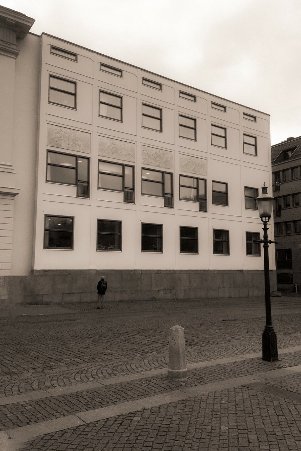 A göteborgi városháza bővítése. Építész: Gunnar Asplund