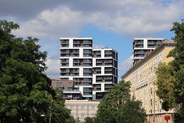 Újpesti Metrodom Panoráma Lakópark – terv: Hajnal Zsolt, Kendelényi Péter, Hajnal Építész Iroda Kft. – fotó: Juhász Norbert