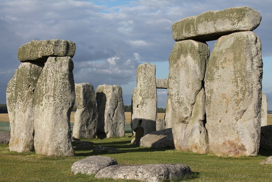 Vándorló Stonehenge – walesi építmény részei lehettek a kövek