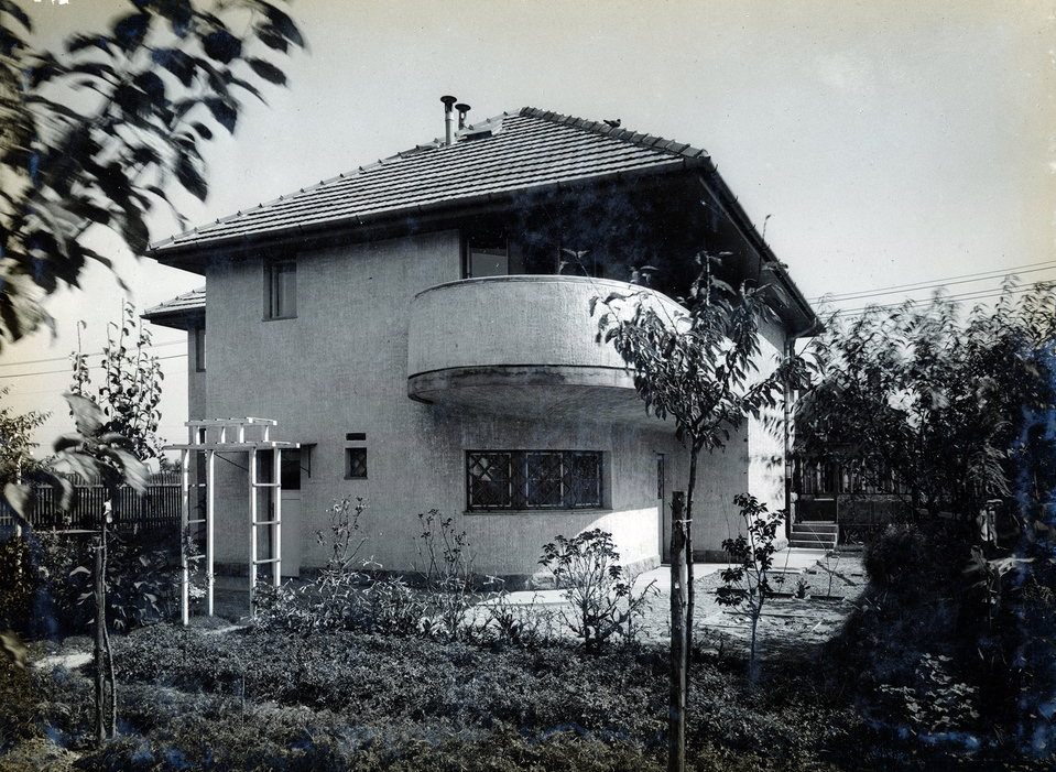 Budapest, Örs vezér útja 52., 1937-ben, tervező: Preisich Gábor és Vadász Mihály (Fortepan/Preisich család)