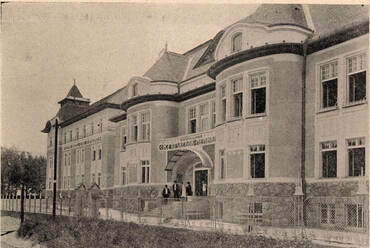 Budapest, Tárogató út 2., (Budapesti Kereskedők Menháza, ma IBS Főiskola), 1910-ben, tervező: Györgyi Géza és Hoepfner Guidó (Építő Ipar, 1910/25., 253. o.)