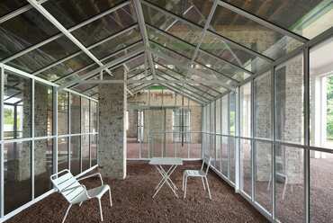 architecten de vylder vinck taillieu: PC Caritas - üvegház - Melle, Belgium - fotó © Filip Dujardin, Divisare