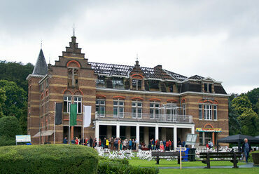 architecten de vylder vinck taillieu: PC Caritas - külső kép - Melle, Belgium - forrás: http://bavo.biz/