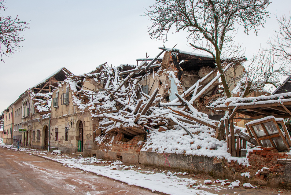 A 2020-as közép-horvátországi földrengések építészeti következményei – 2. rész, Petrinya és környéke