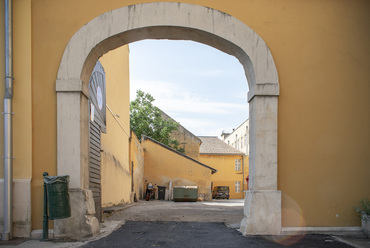 A Másfél Építész Stúdió tervei a pécsi Szent Margit Óvoda bővítéséhez