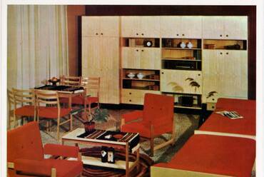 A Zala Bútorgyár 1972-ben készítette el az E-program első garnitúráinak terveit, és az 