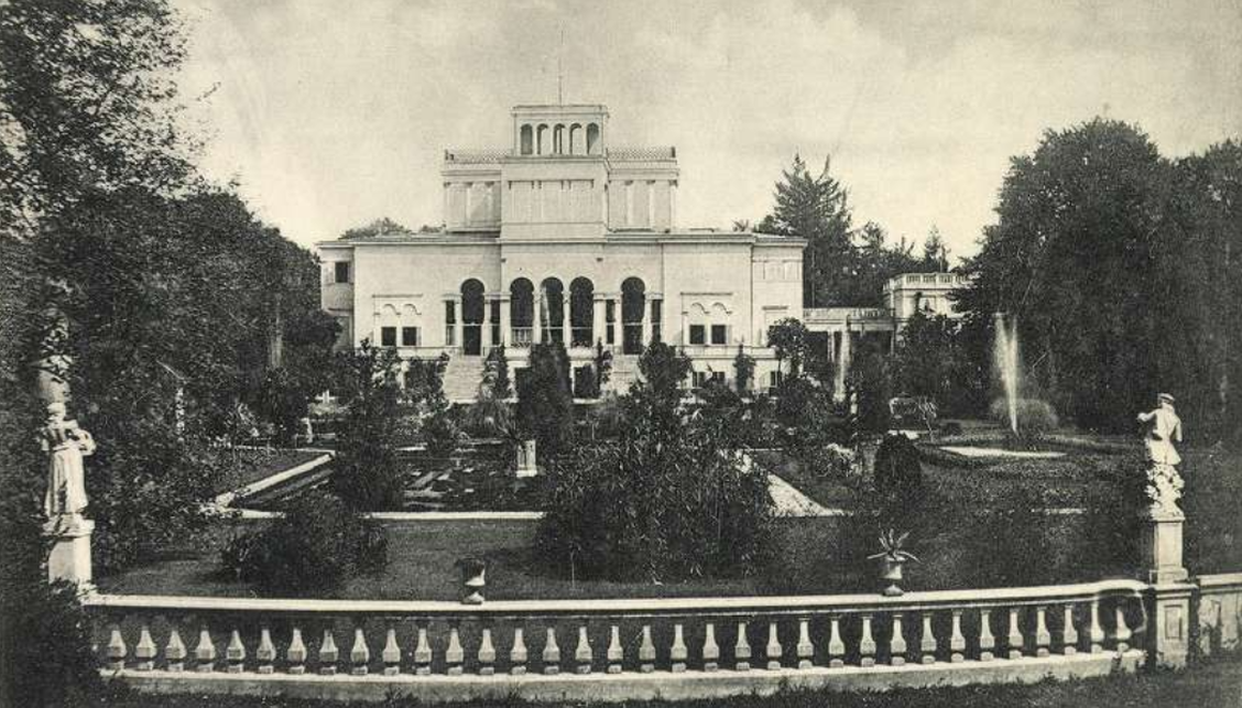 Ikervár, Batthyány kastély, 1920 körül, tervező: Ybl Miklós és Pollack Ágoston (képeslap)