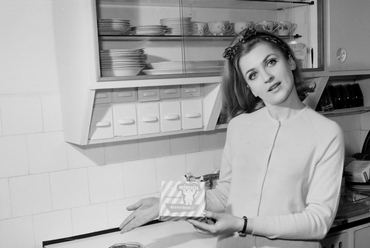A modern nő – Mirelite reklám 1965-ből (Kép forrása: Fortepan)