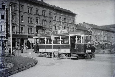 Baross tér a Thököly út felé nézve, 1917. (Fortepan / Berecz) 