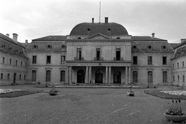 1978-as felvétel a kastélyról. Forrás: Fortepan / Kende János