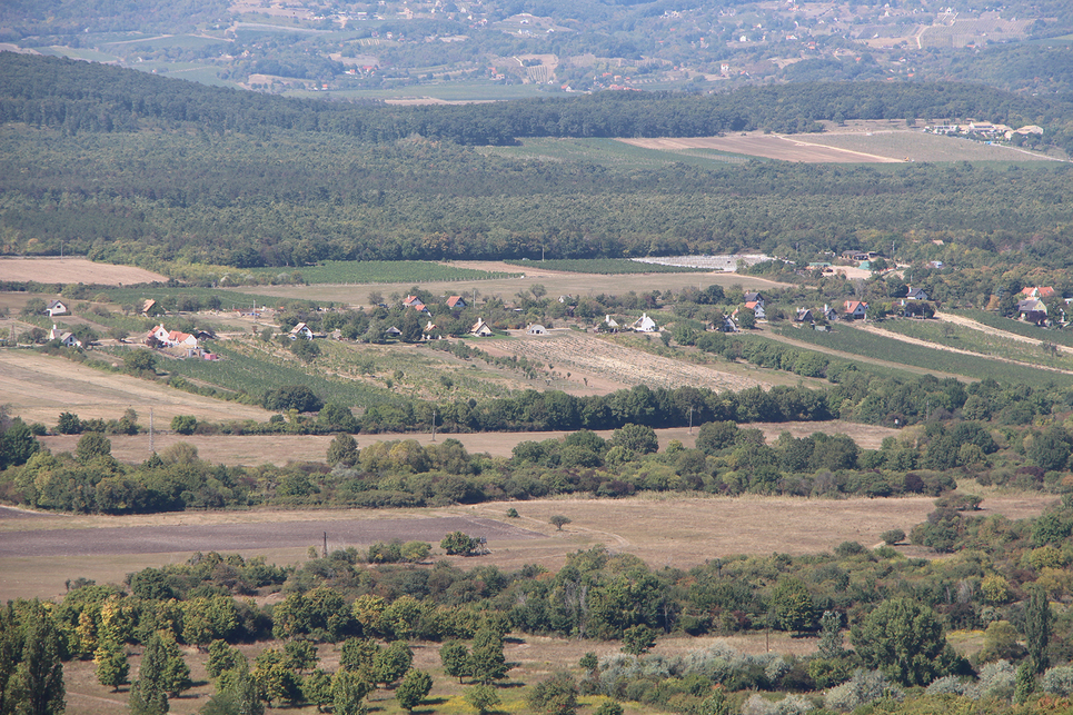 Külterületi építés a Balaton-felvidéken / Fotó: Wettstein Domonkos