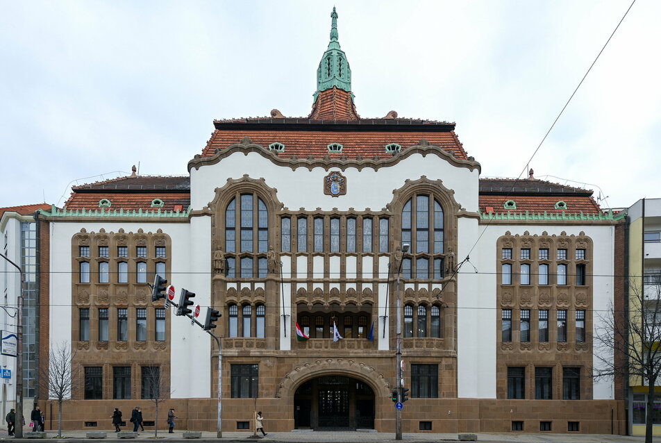 Elkészült Debrecen szecessziós Megyeházának felújítása