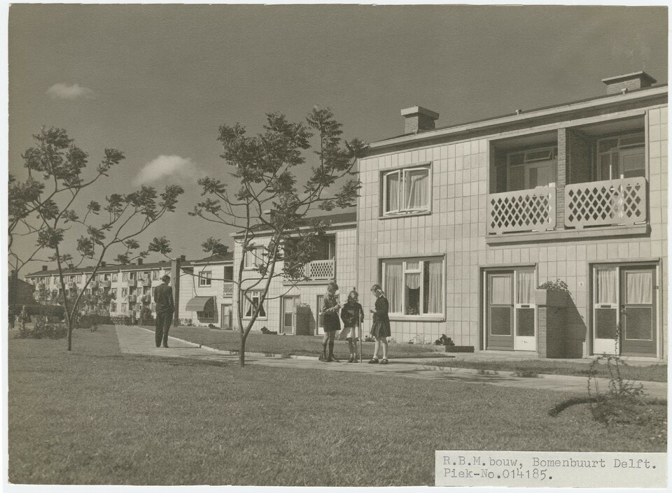 Bomenwijk az '50-es évek elején, Delft. Építész: W. van Tijen & H.A. Maaskant. Fotó: Piek