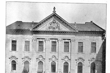Az épület fotója. Tervező: Márkus Géza. Fotó: Neubauten und Concurrenzen 1898., Universitätsbibliothek Stuttgart gyűjteménye. Forrás: 24.hu