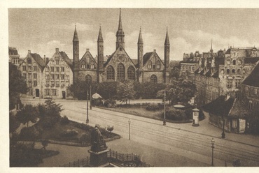 A Heiligen-Geist kórház, Forrás: Wikipedia Commons, 1900 körüli képeslap, Kiadó: Verlag Ludwig Möller, Lübeck Felhasználó: Jossi2