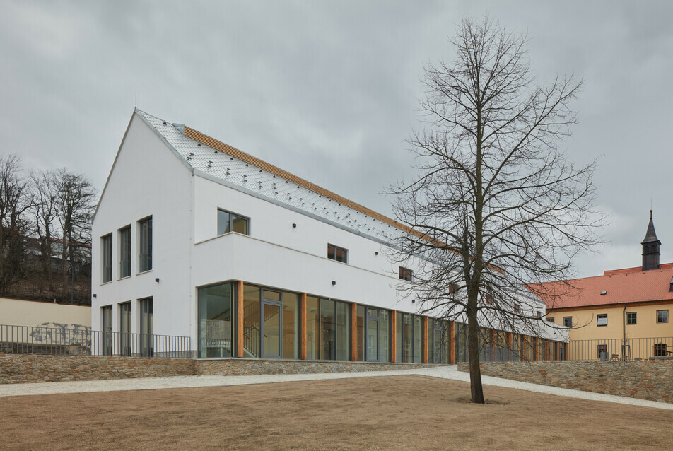 A třebíči katolikus gimnázium bővítése