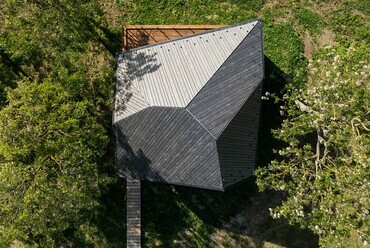 Szikla kabinok – tervező: Hello Wood – fotó: Bujnovszky Tamás