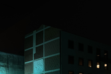 Vadkemping a városban - Offra Flóra diplomaterve - éjszakai utcakép