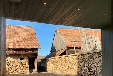 Kilátás a teraszról, Felújítás és bővítés Göröcsfalván, Építészet: dpdastudio, 2020., Fotó forrása: Dénes Péter