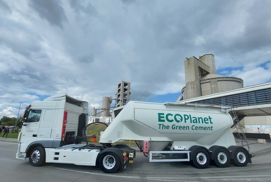 Zöld úton jár a Lafarge - Elkezdődött az első hazai zöld cement, az ecoplanet forgalmazása