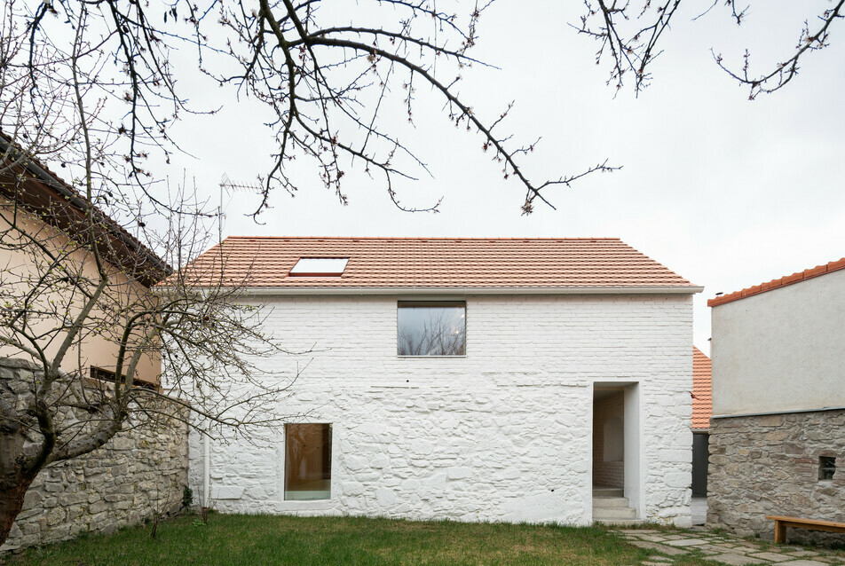 Az Atelier 111 családi háza nyerte az idei Cseh Építészet Díját