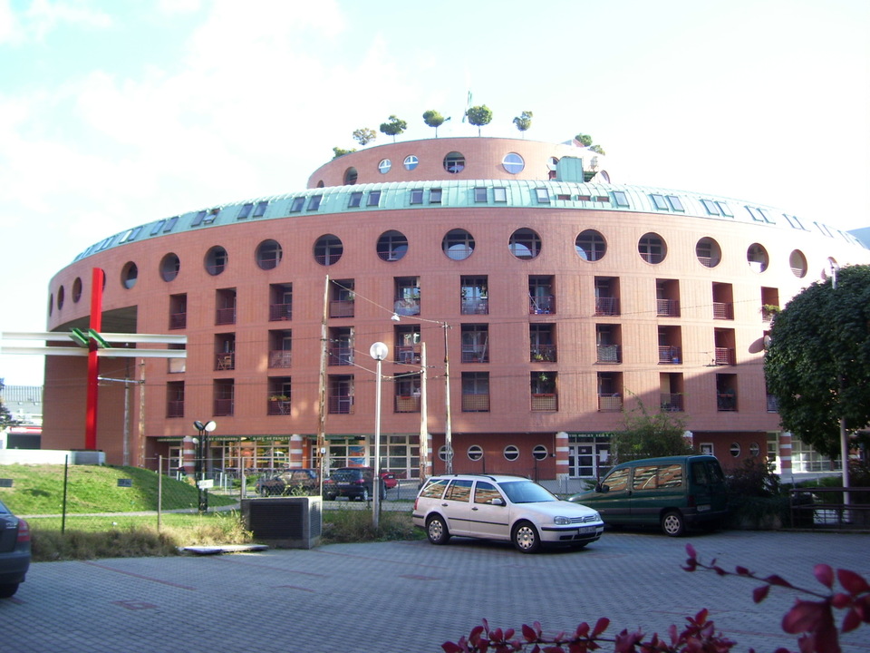Az Orczy Fórum épületei. Forrás: Wikipedia