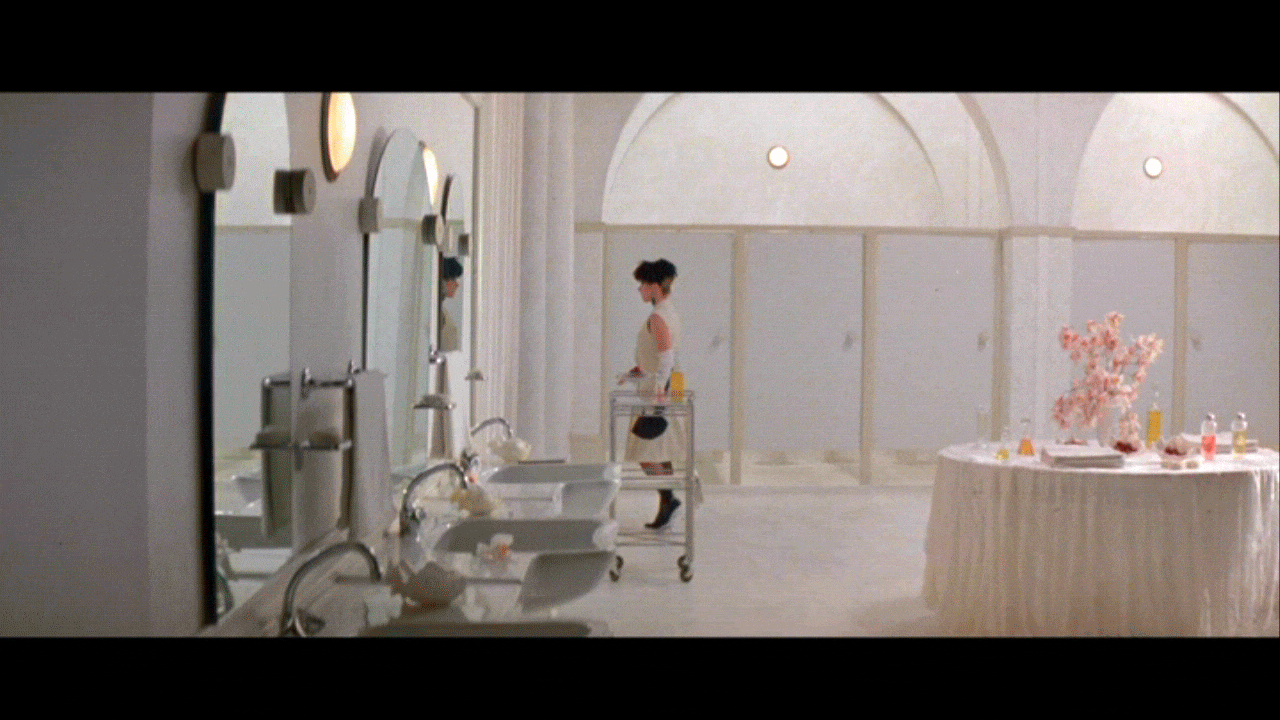 Mosdójelenet – A szakács, a tolvaj, a feleség és a szeretője, 1989 – rendező: Peter Greenaway